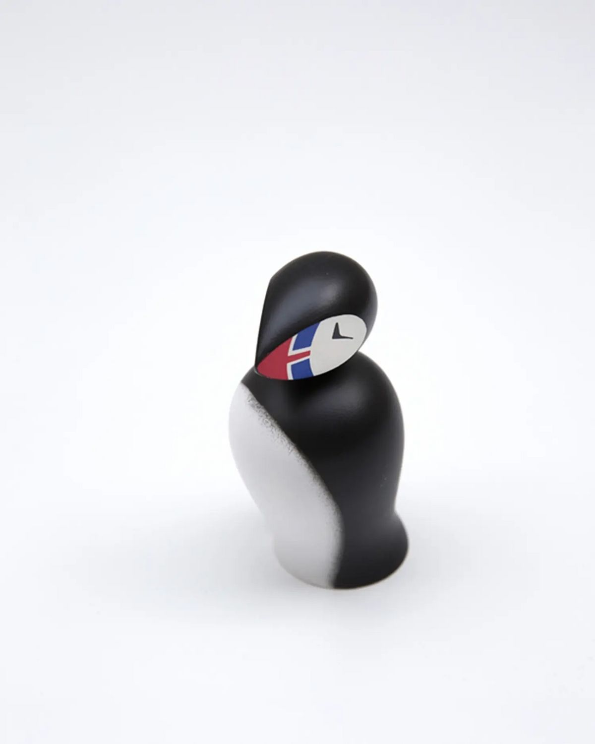 Icelandic Puffin with flag by Sigurjón Pálsson