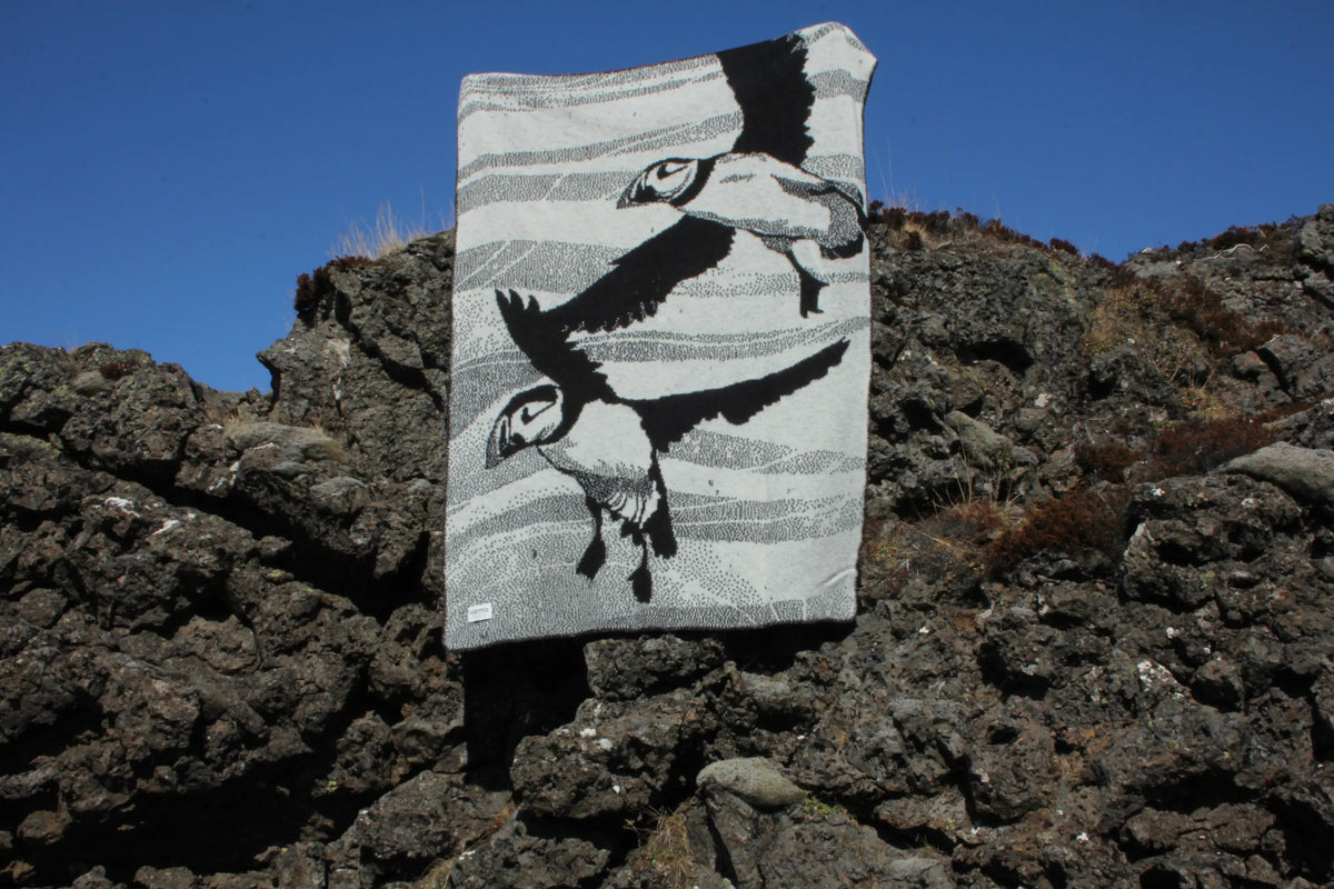 Varma Puffin Double Sided Blanket VARMA
